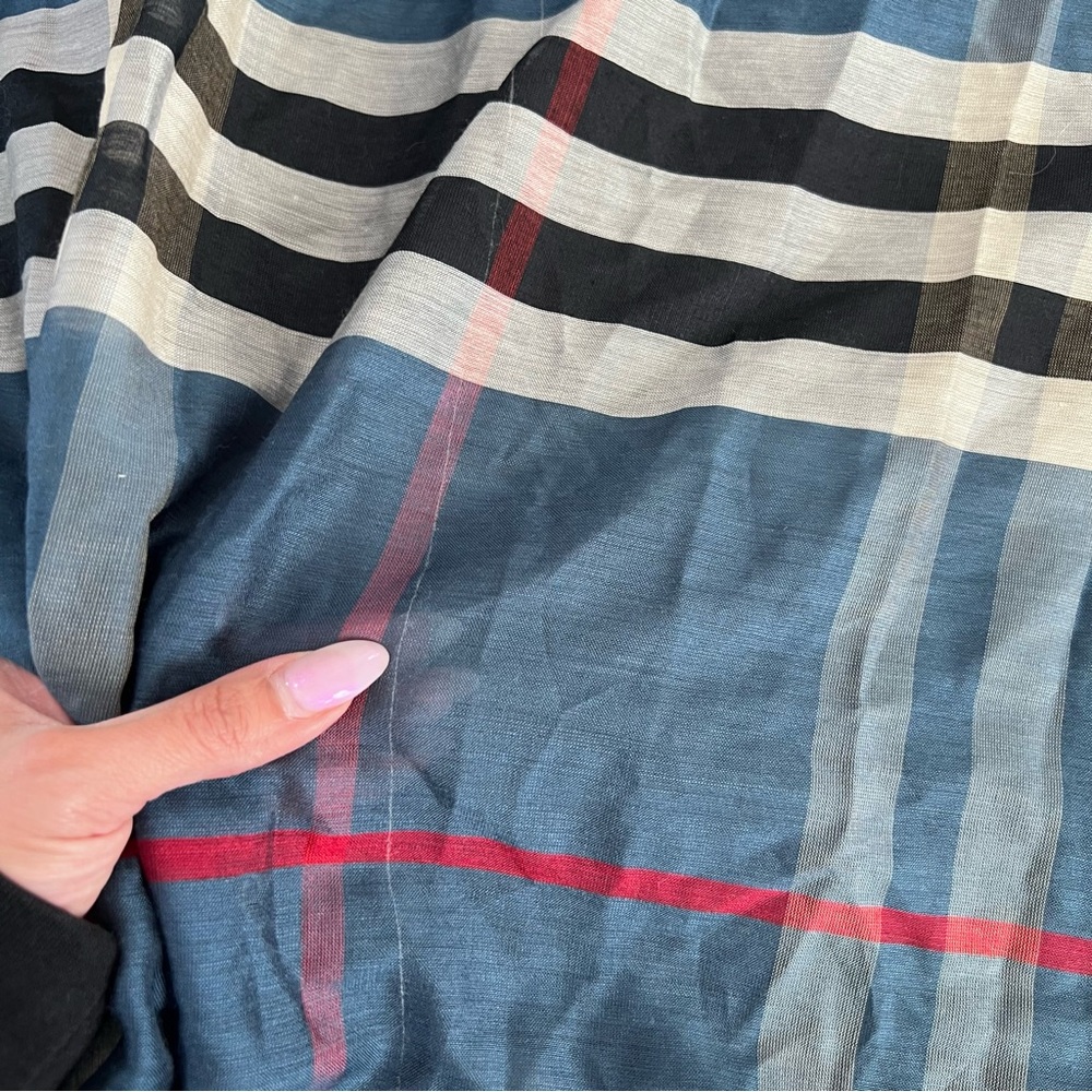 Burberry scarf wrap unisex plaid blue large fringe 100” x 27” rectangular I - Picture 2 of 6